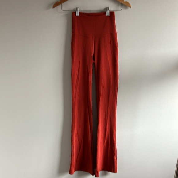 Lululemon Athletica groove super high rise flared pant nulu cayenne size 0 - Picture 3 of 9